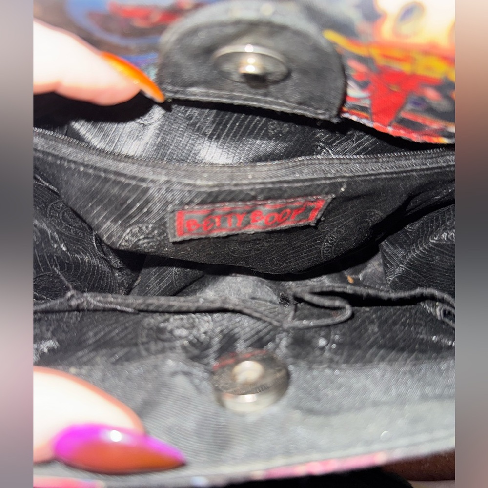 Betty Boop Racing Purse - Picture 3 of 4